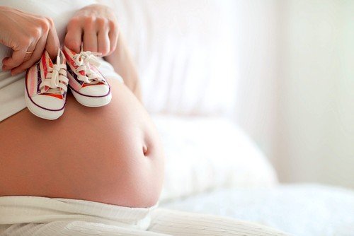 При беременности рефлексотерапия противопоказана