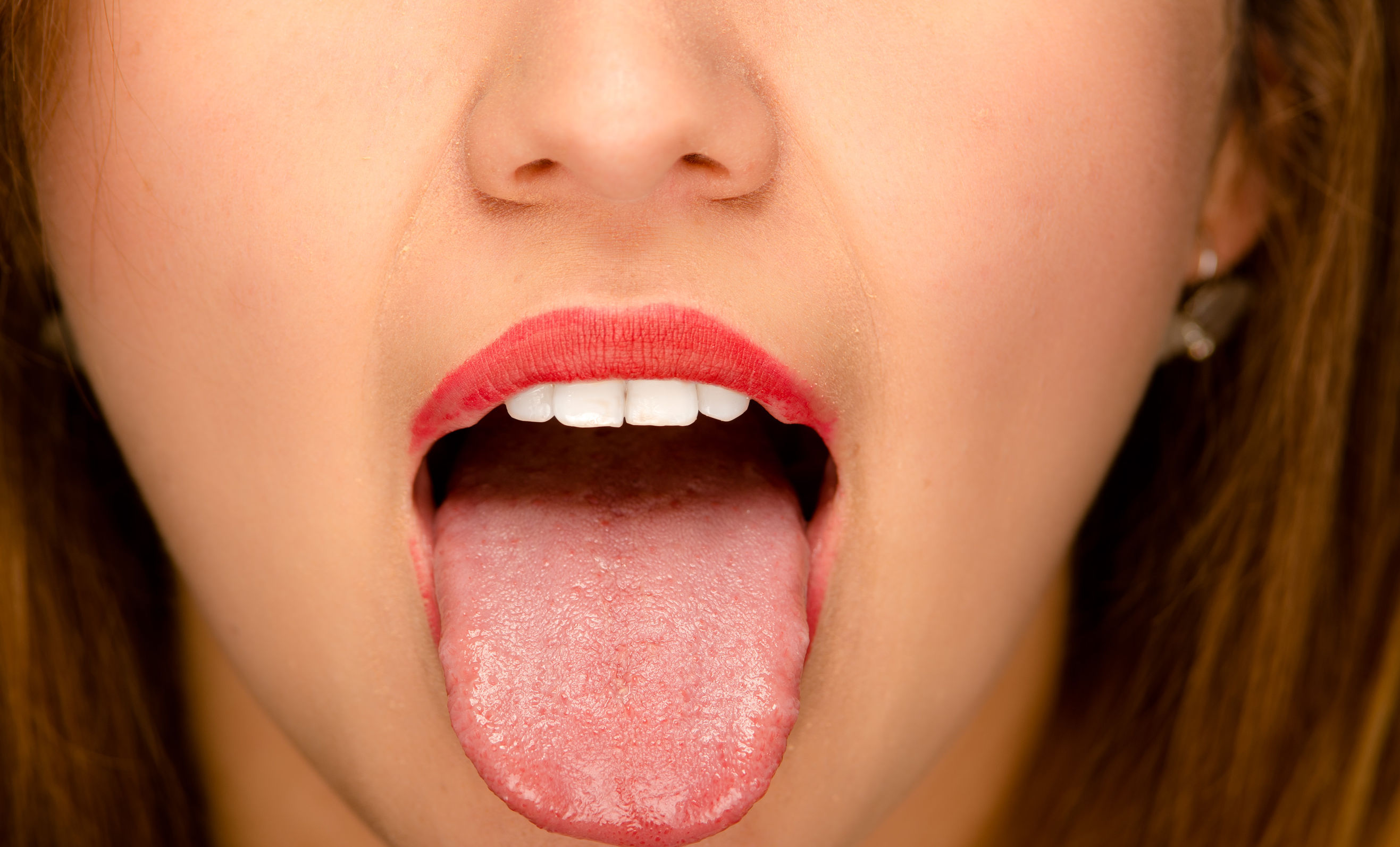 Как часто после приема пищи человек жалуется на приторно кислый привкус во рту...