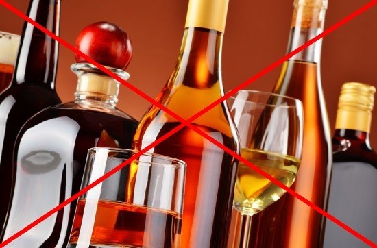 Алкоголь оказывает раздражающее действие на органы ЖКТ