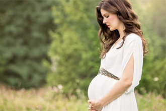 Беременным женщинам лечить запор с помощью подсолнечного масла следует с осторожностью