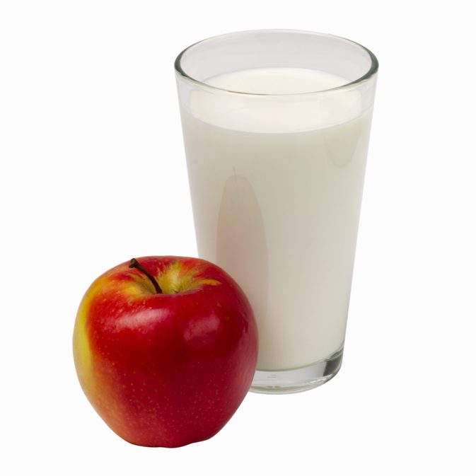 Яблочно-молочный компресс от трещин на пятках