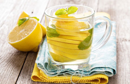 Сок лимона и вода