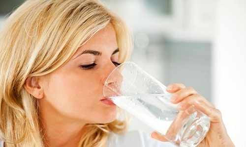Даже если привкус исчез, но у вас диагностировали панкреатит, нужно пить как можно больше очищенной воды