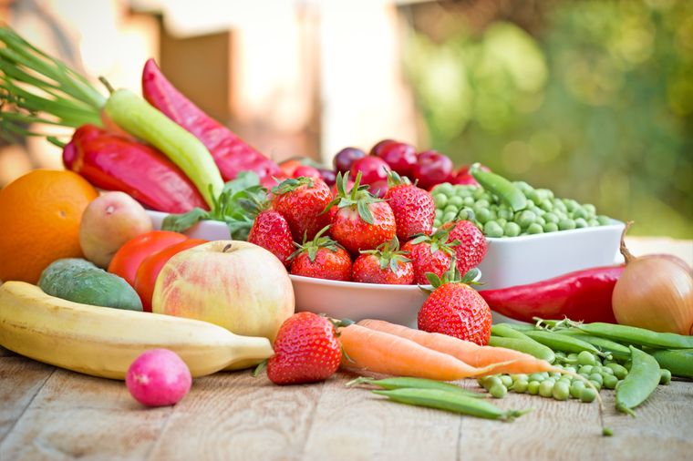 сезонные овощи и фрукты