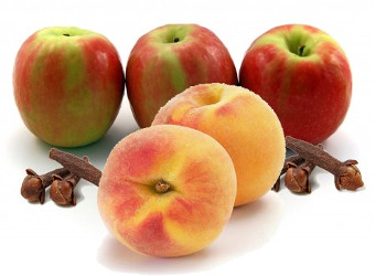 Можно ли кормящей яблоки и персики