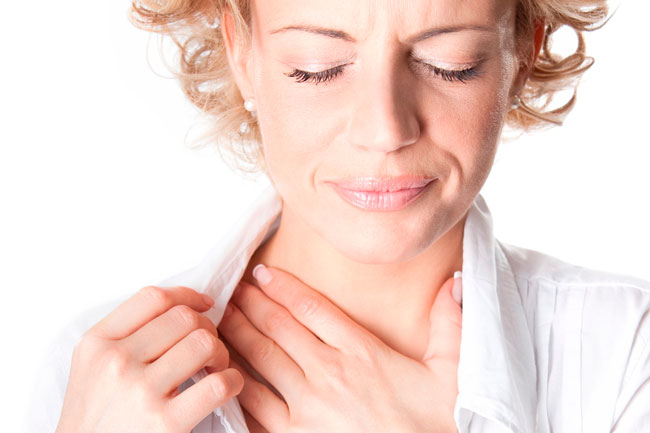 Ощущение кома в горле – это всегда крайне неприятное ощущение, которое вызывает проблемы с дыханием и глотанием