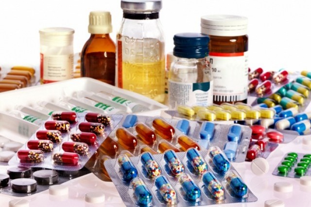 Приём лекарств – первоочередная рекомендация для лечения со стороны врача