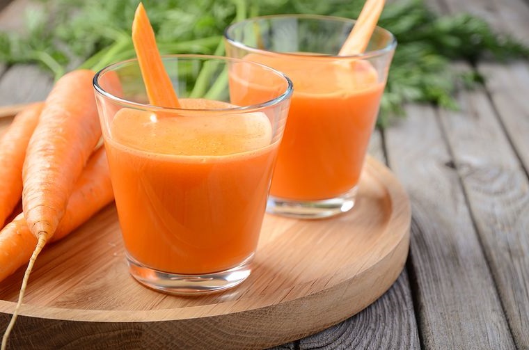  Польза морковного сока