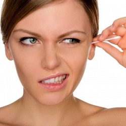 Как правильно чистить уши: 6 способов почистить уши, не используя ватные палочки