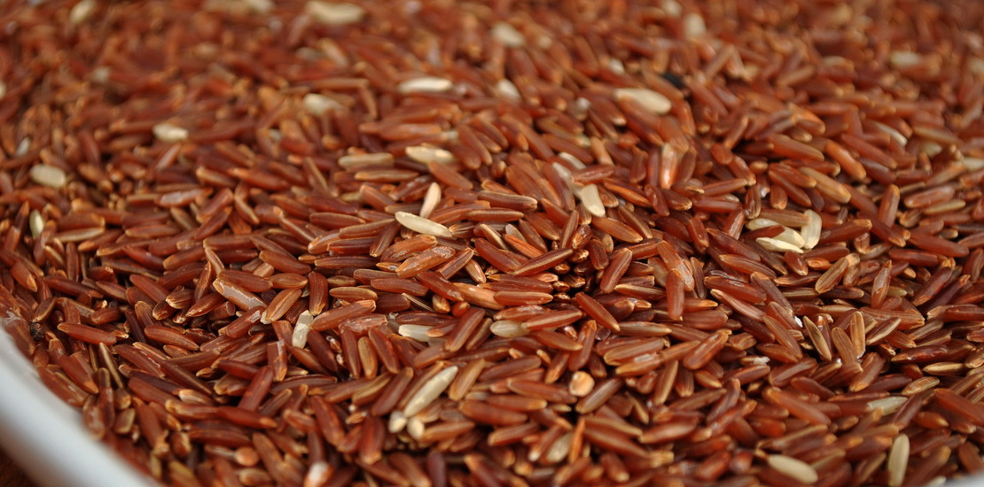 зерна коричневого риса